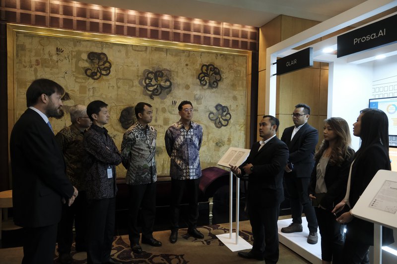 teguh eko explained to attendees-min.JPG